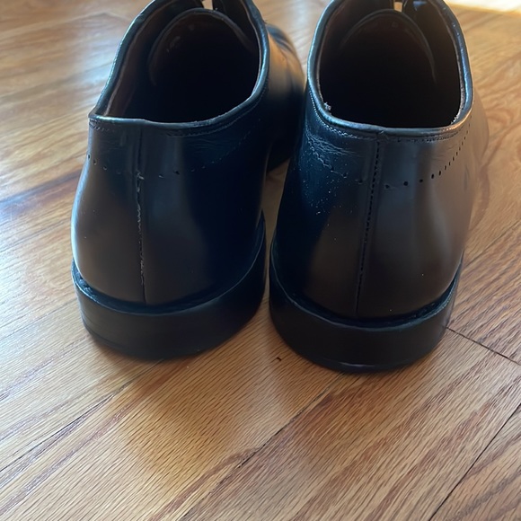 Allen Edmonds Vernon mens  black Oxfords. 10.5 D. - Picture 2 of 7